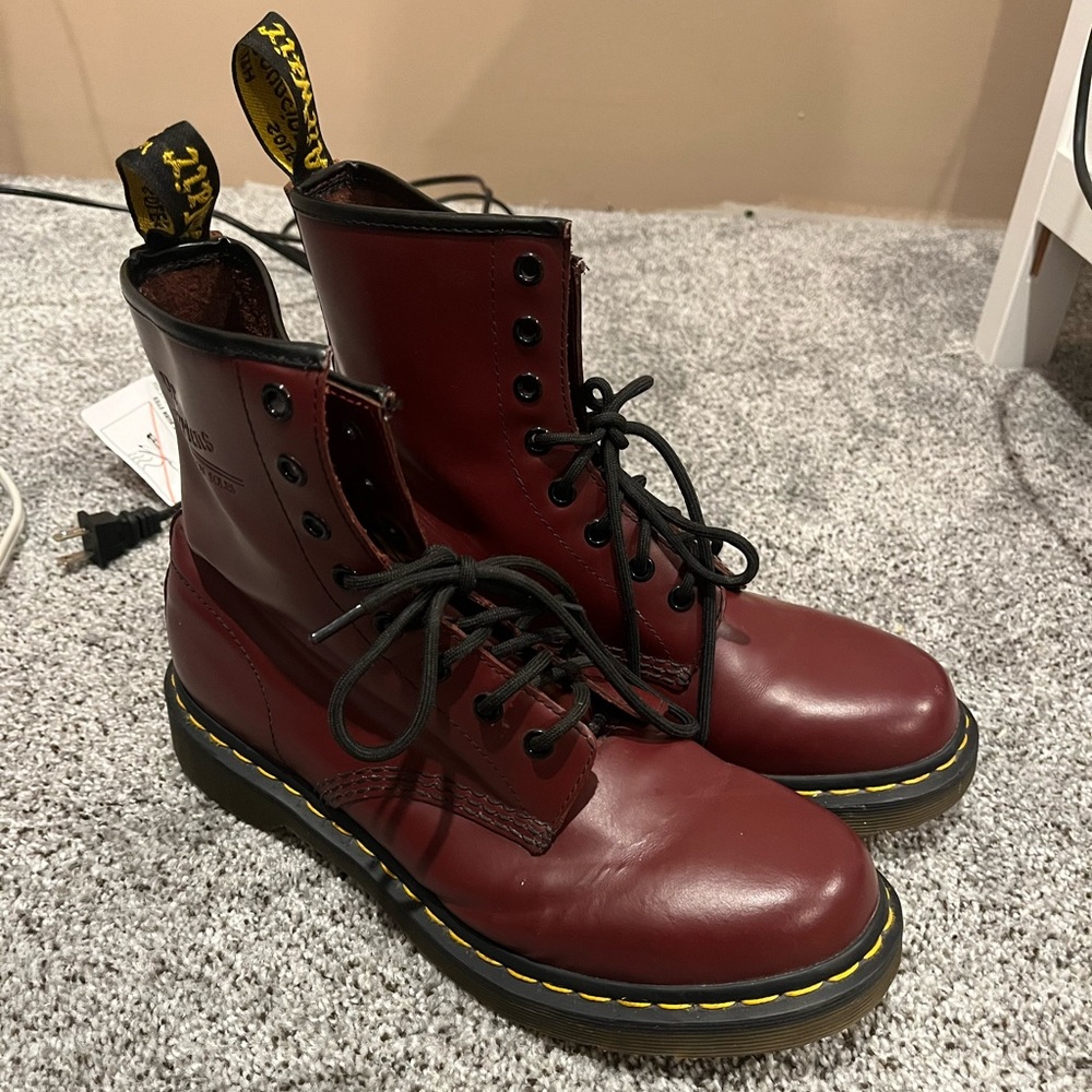 Maroon Doc Martens Women’s 10